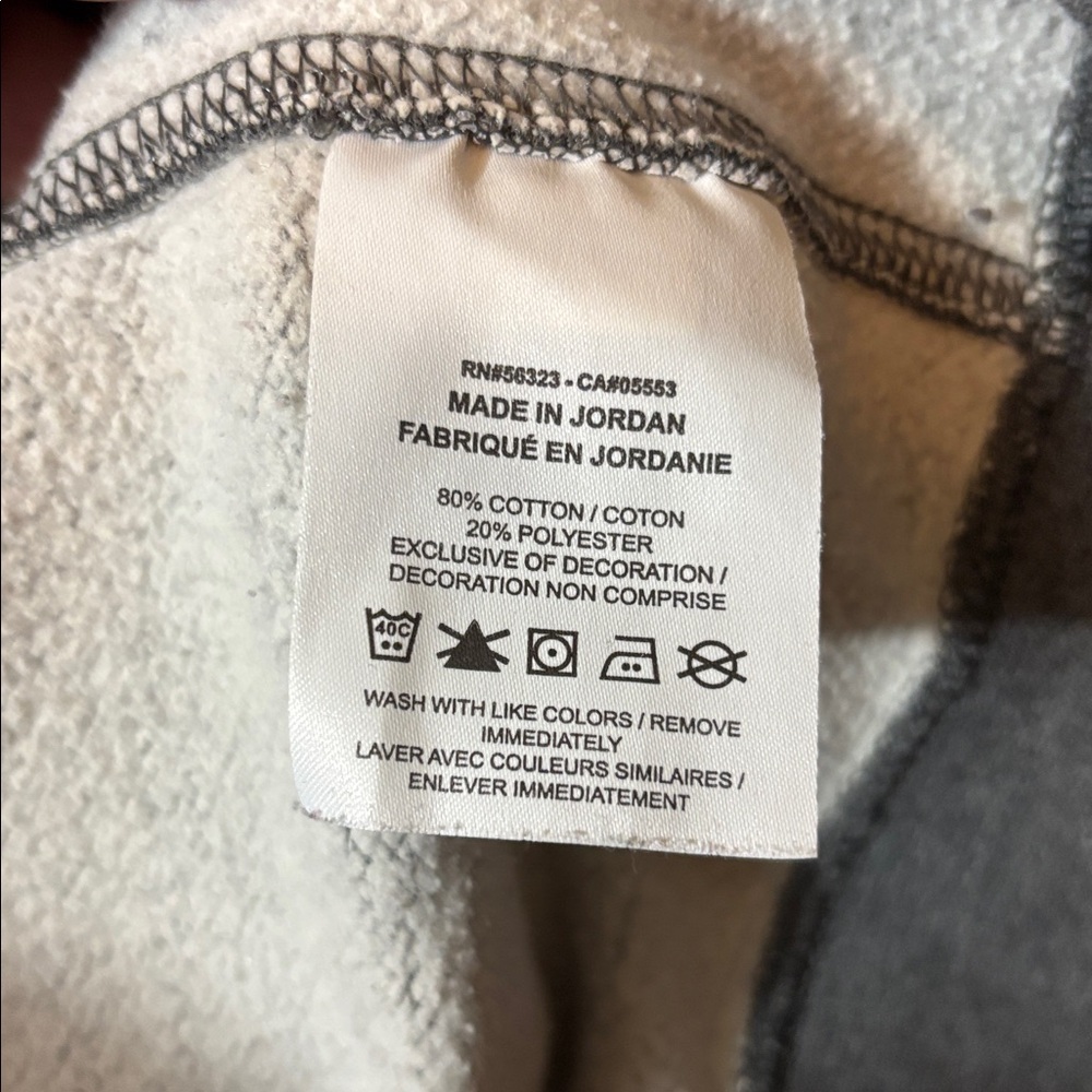 Nike women’s Crewneck Sweatshirt - Picture 8 of 9